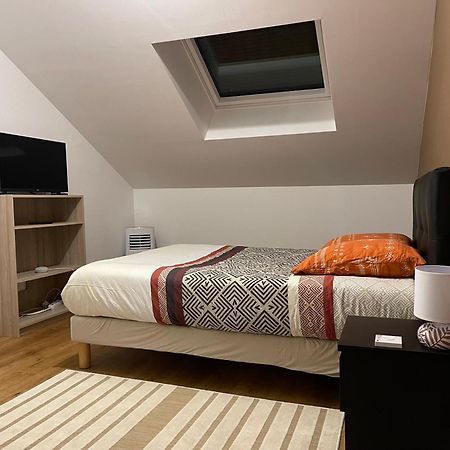 Gite De 2 Chambres - Ancenis A11 - Logis Du Chateau Rouge Mésanger Esterno foto